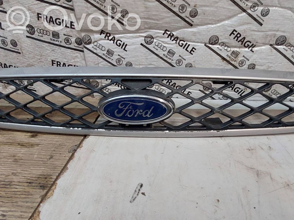 Ford Focus Front grill 