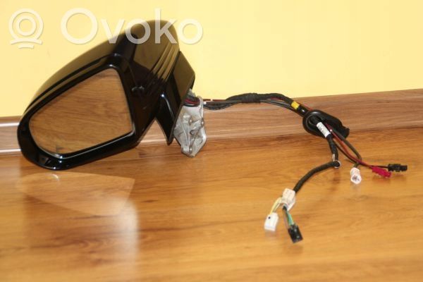 Mercedes-Benz E W238 Elektryczne lusterko boczne drzwi przednich 