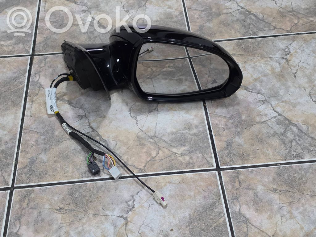 Mercedes-Benz E W214 Front door electric wing mirror 
