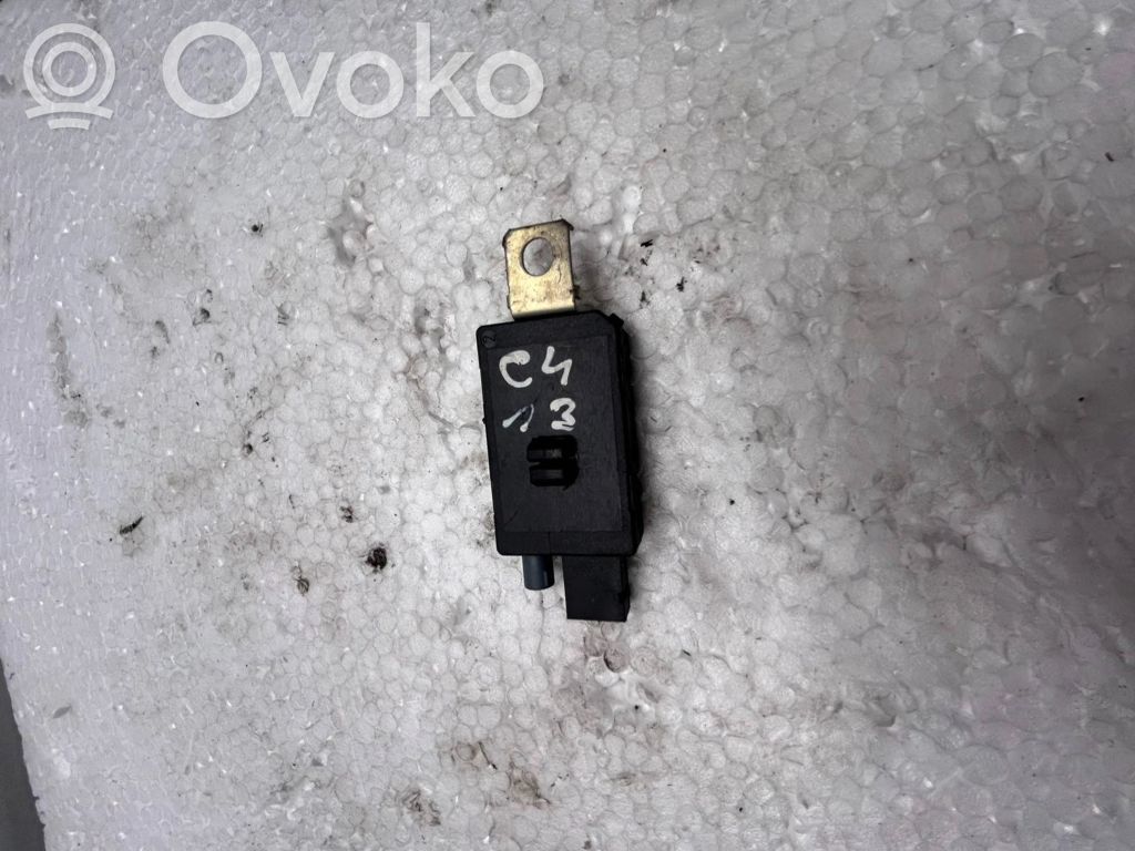 Citroen C4 II Aerial antenna amplifier 