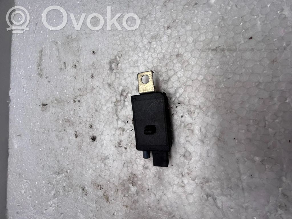 Citroen C4 II Aerial antenna amplifier 