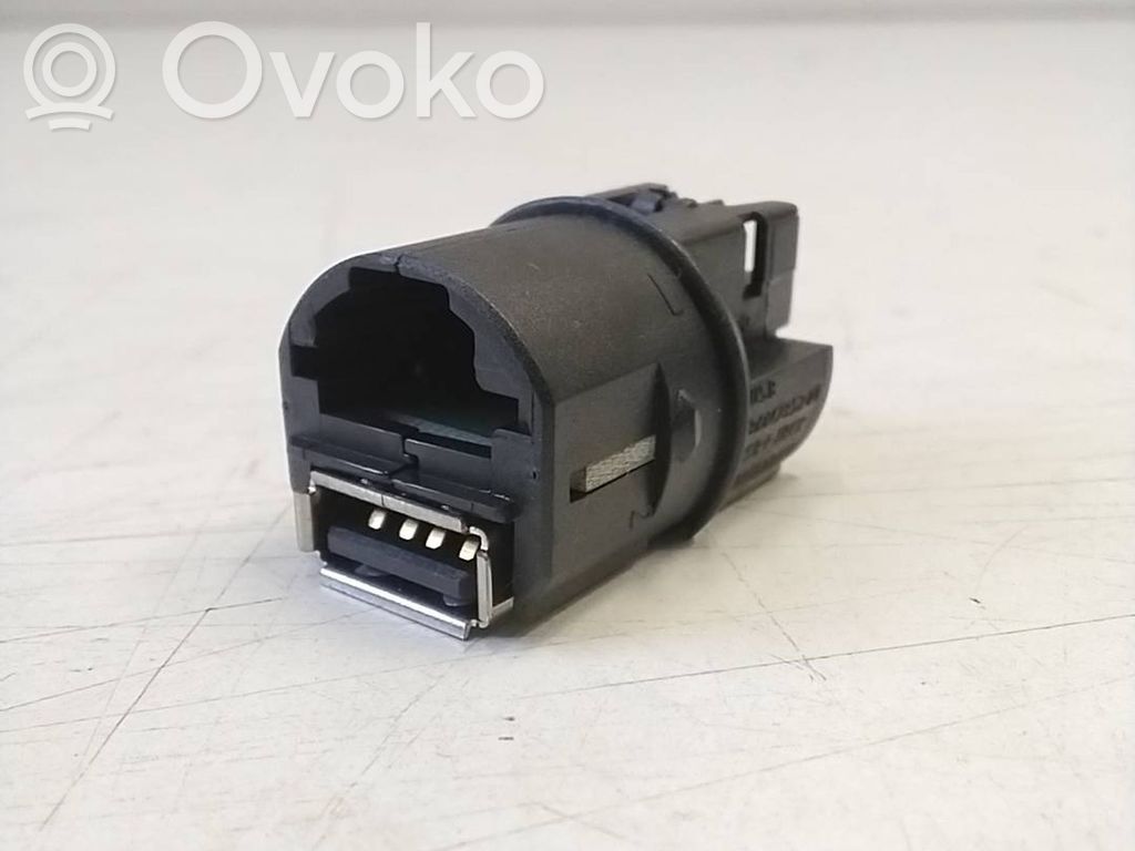 Peugeot 508 USB-Anschluss 