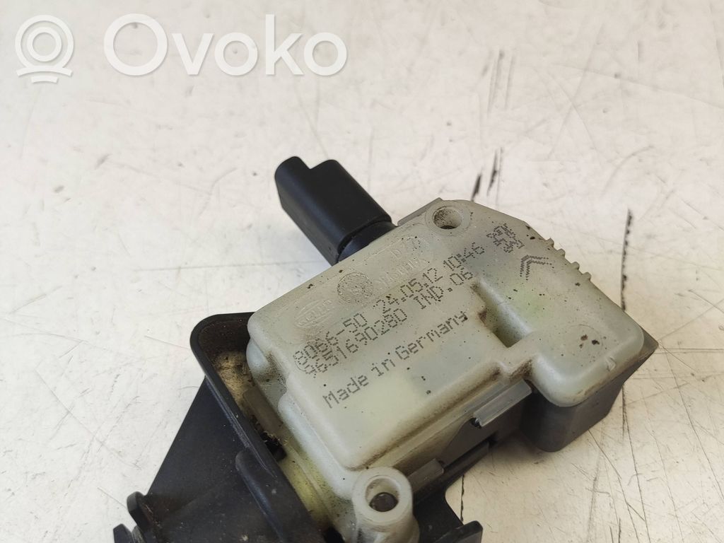 Peugeot 508 Fuel tank cap lock motor 