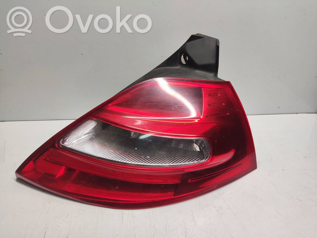 Renault Megane II Aizmugurējais lukturis virsbūvē 