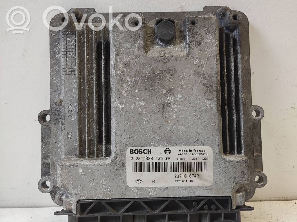 Renault Megane III Engine control unit/module 
