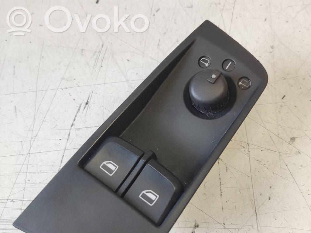 Audi A1 Electric window control switch 