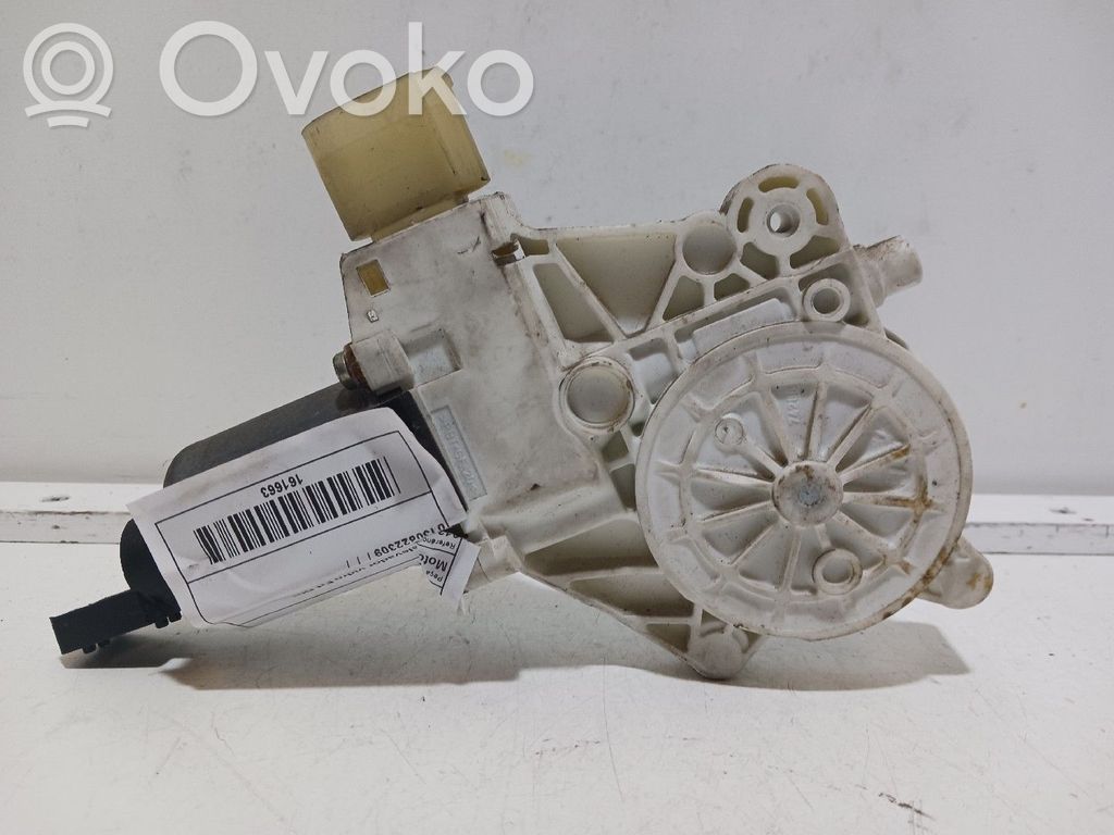 Priekinio lango pakelėjo varikliukas   0130822309