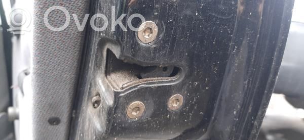 Opel Corsa B Aizmugurē slēdzene 