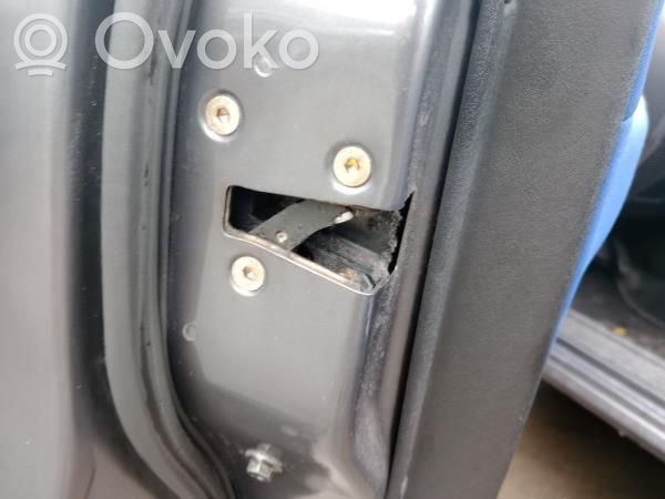 Mitsubishi Carisma Priekinė durų spyna 