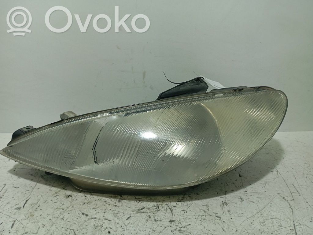 Peugeot 106 Headlight/headlamp 