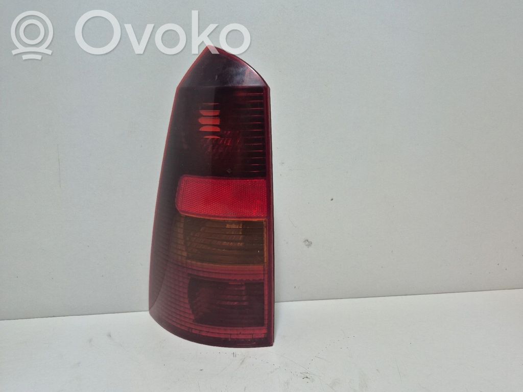 Ford Focus Задний фонарь в крышке 