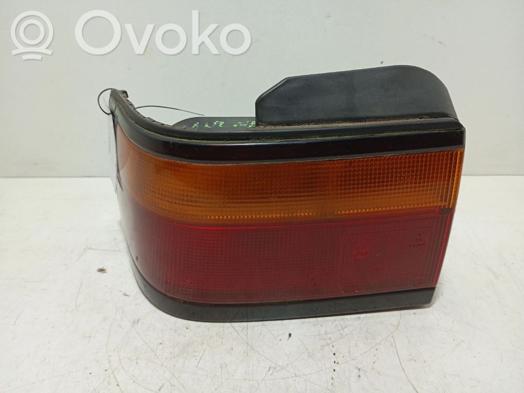 Honda Concerto Takaluukun takavalot 