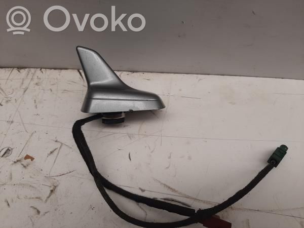 Audi A6 S6 C6 4F Aerial antenna amplifier 