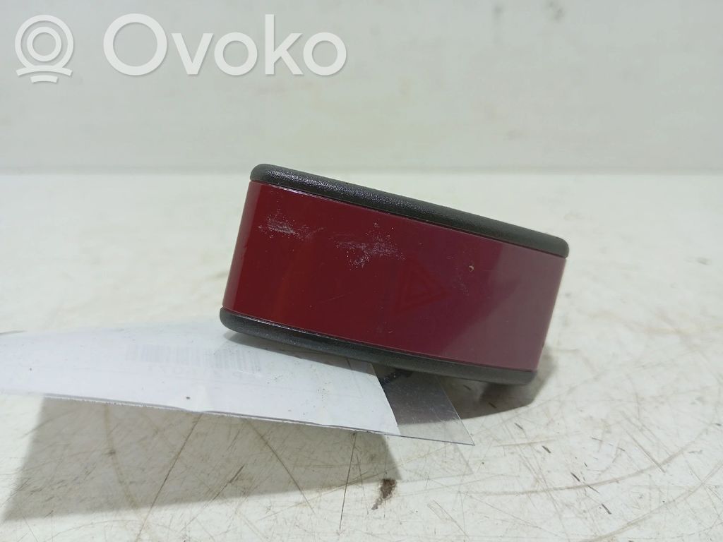 Hazard light switch   0524119