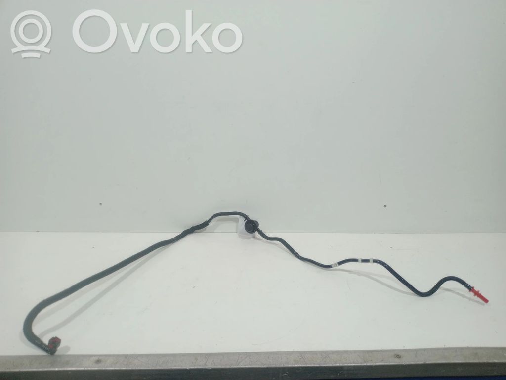Fuel line pipe   175522058R,0KMS,NOVO