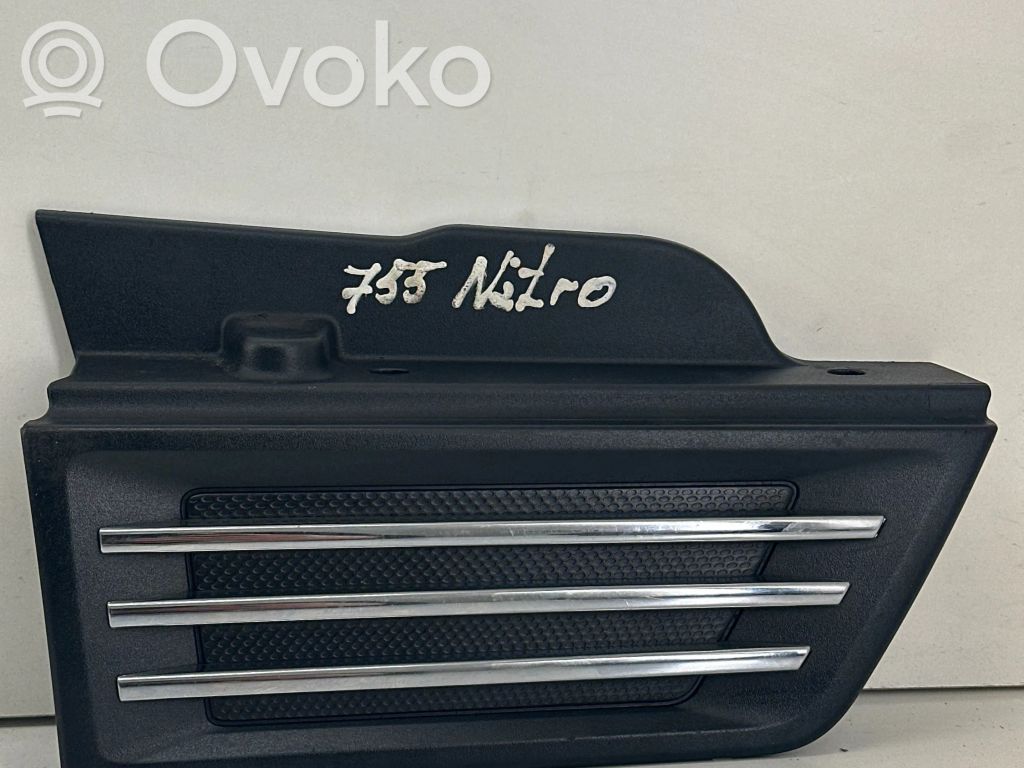 Dodge Nitro Lokasuojan lista (muoto) 