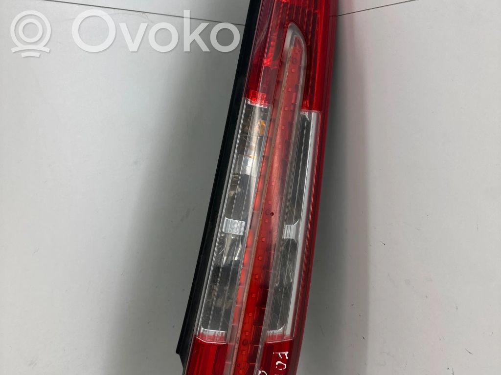 Ford C-MAX I Takavalot 