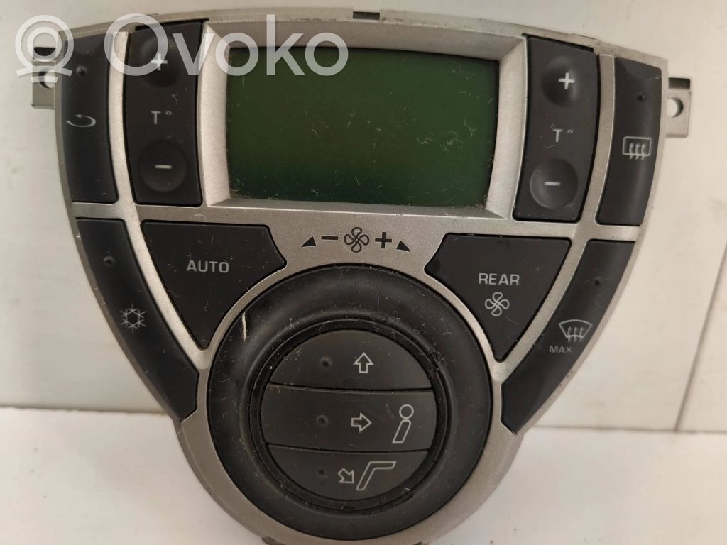 Peugeot 807 Climate control unit 