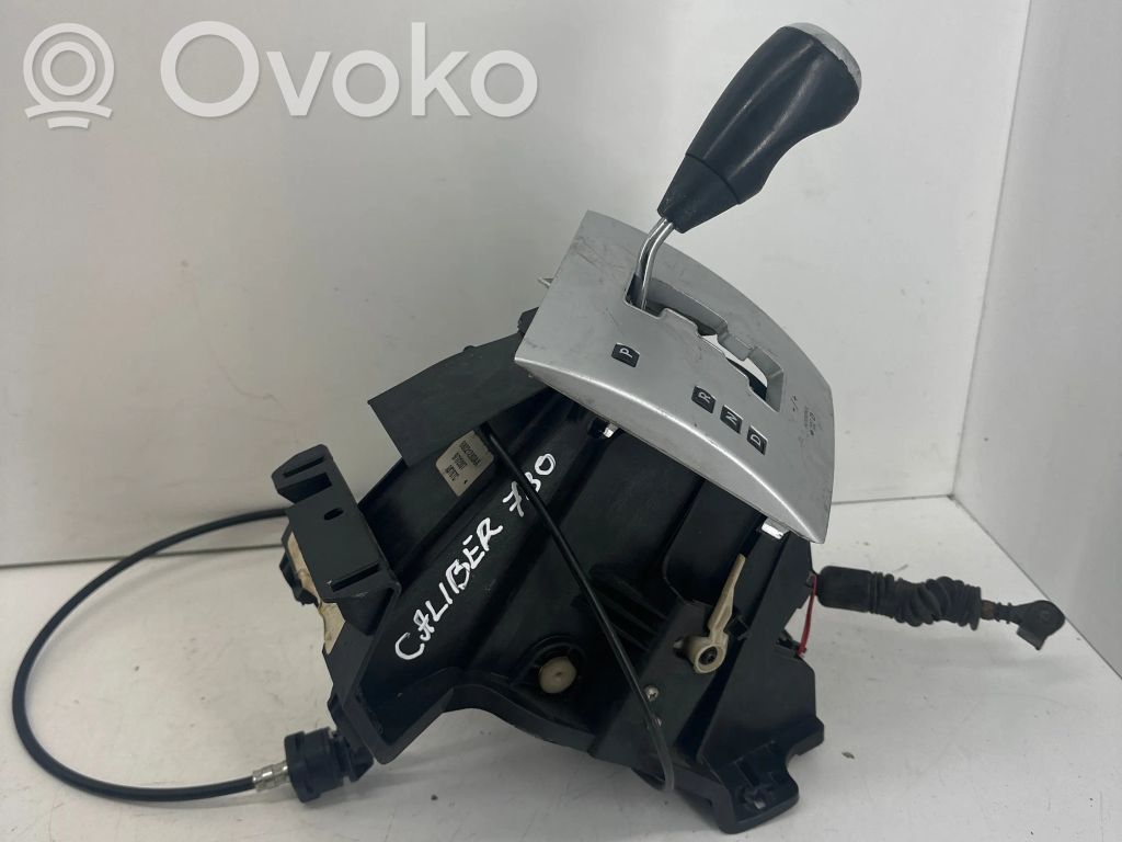 Dodge Caliber Gear shifter/selector 