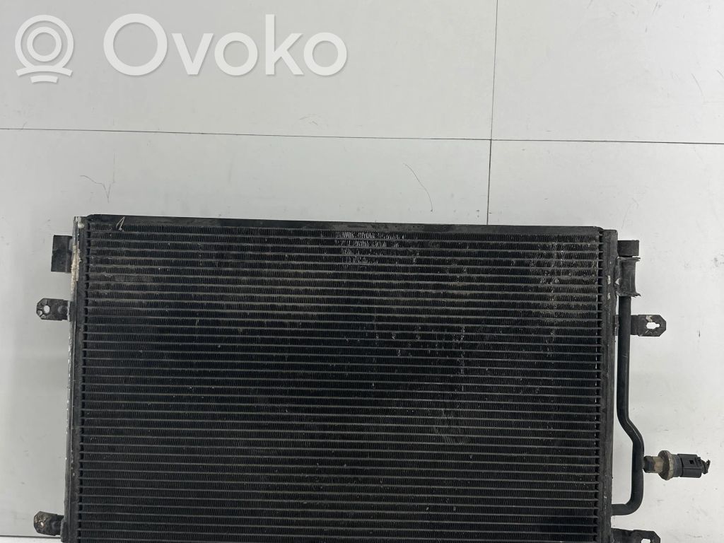 Audi A4 S4 B6 8E 8H Skraplacz / Chłodnica klimatyzacji 