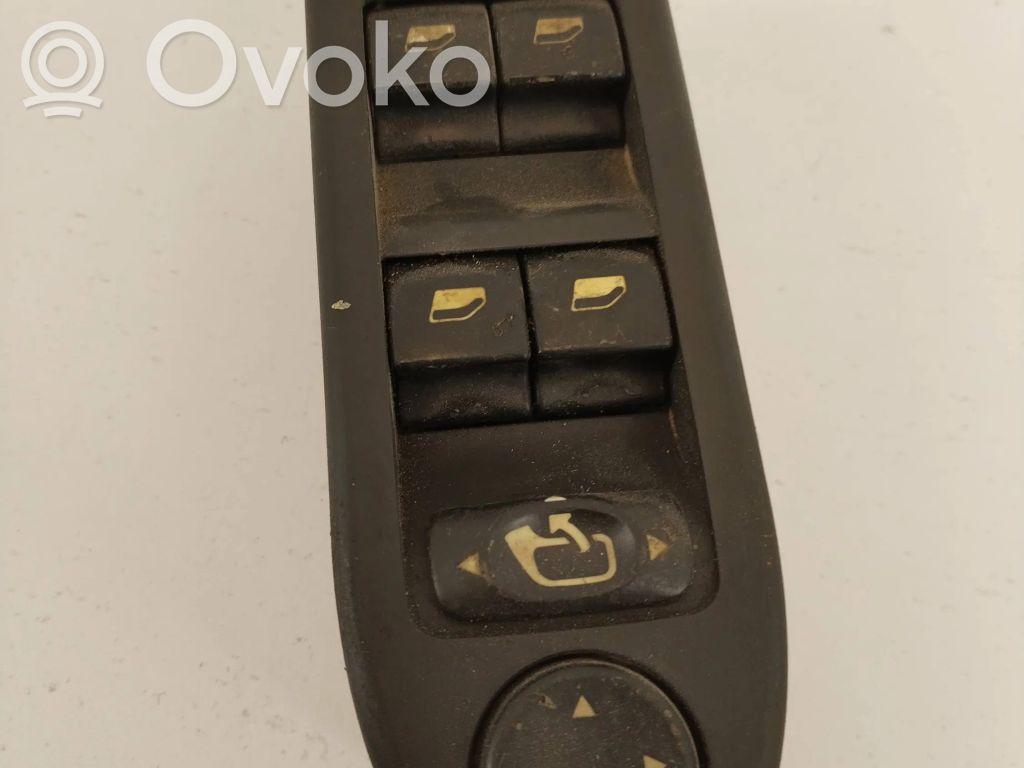 Electric window control switch   532645,532697001,53269704