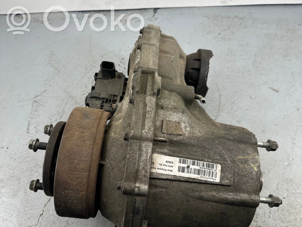 Gearbox transfer box case   52853452AB,53528,TTR302762636