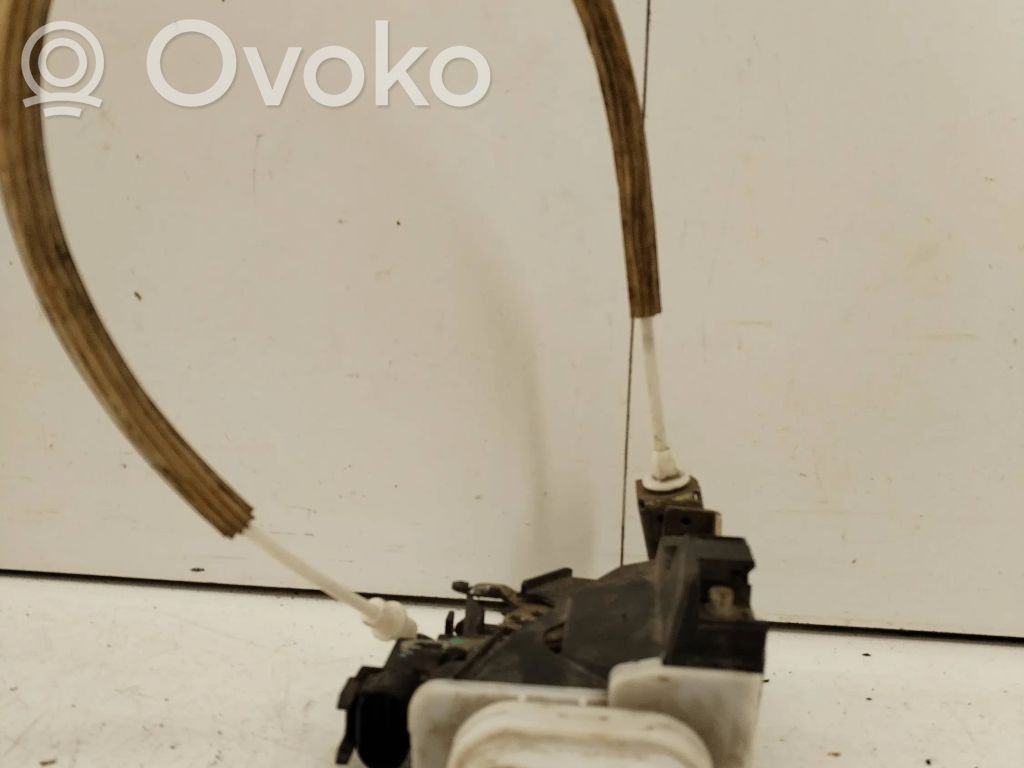 Audi A4 S4 B5 8D Front door lock 