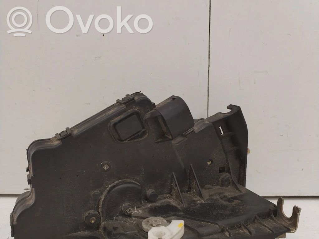 BMW 3 E46 Front door lock 