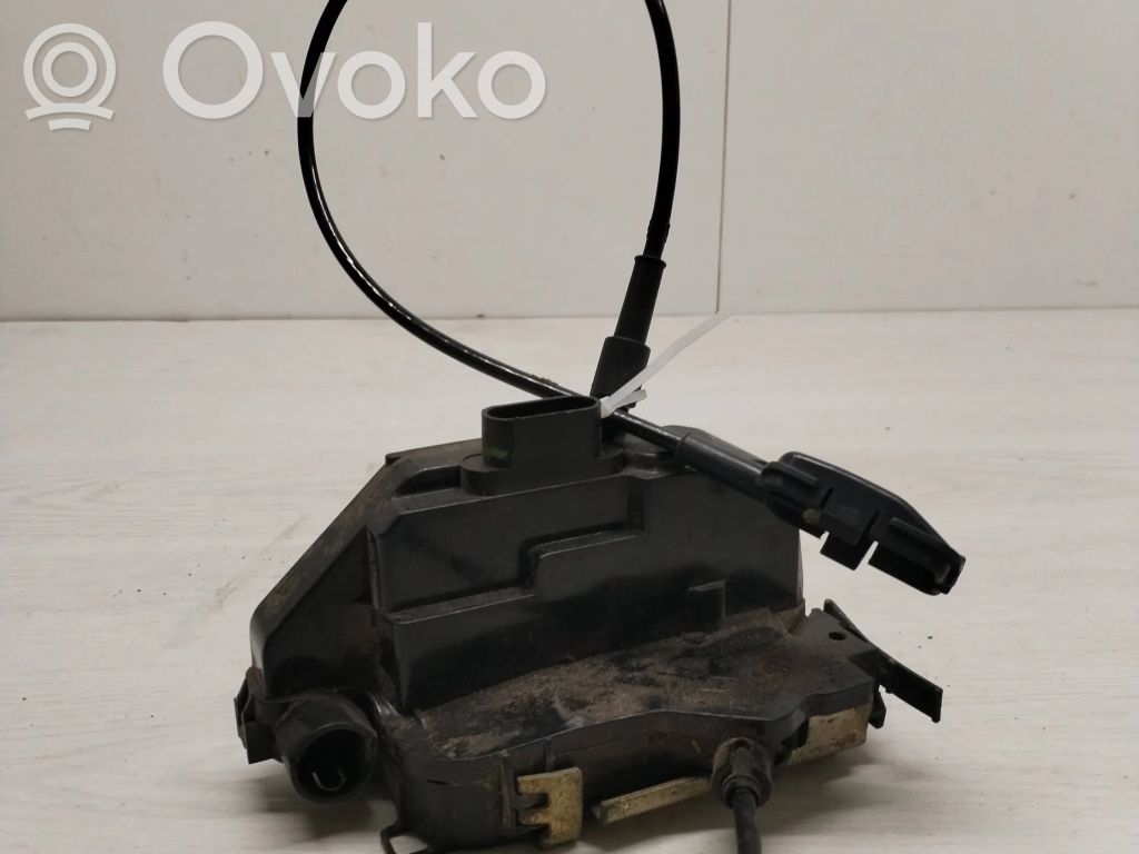 Renault Megane II Front door lock 