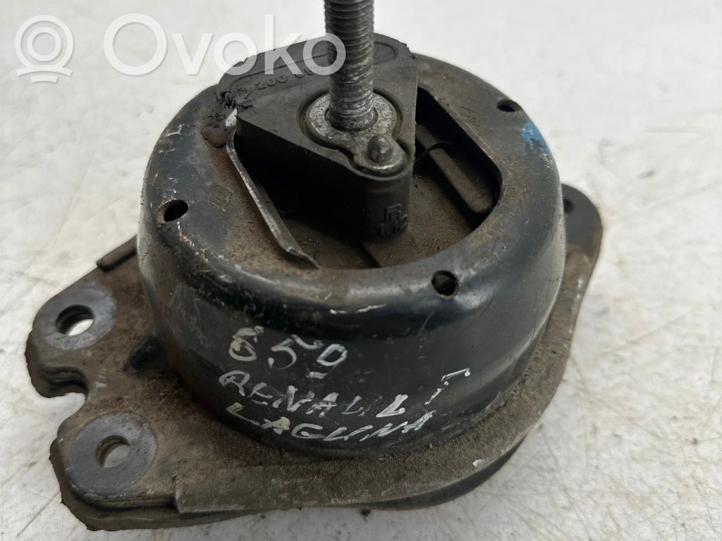 Renault Laguna II Engine mount bracket 