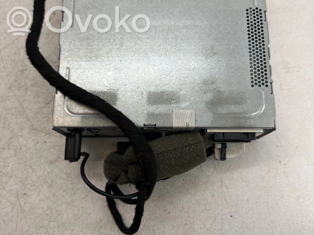 Volkswagen Phaeton Navigation unit CD/DVD player 