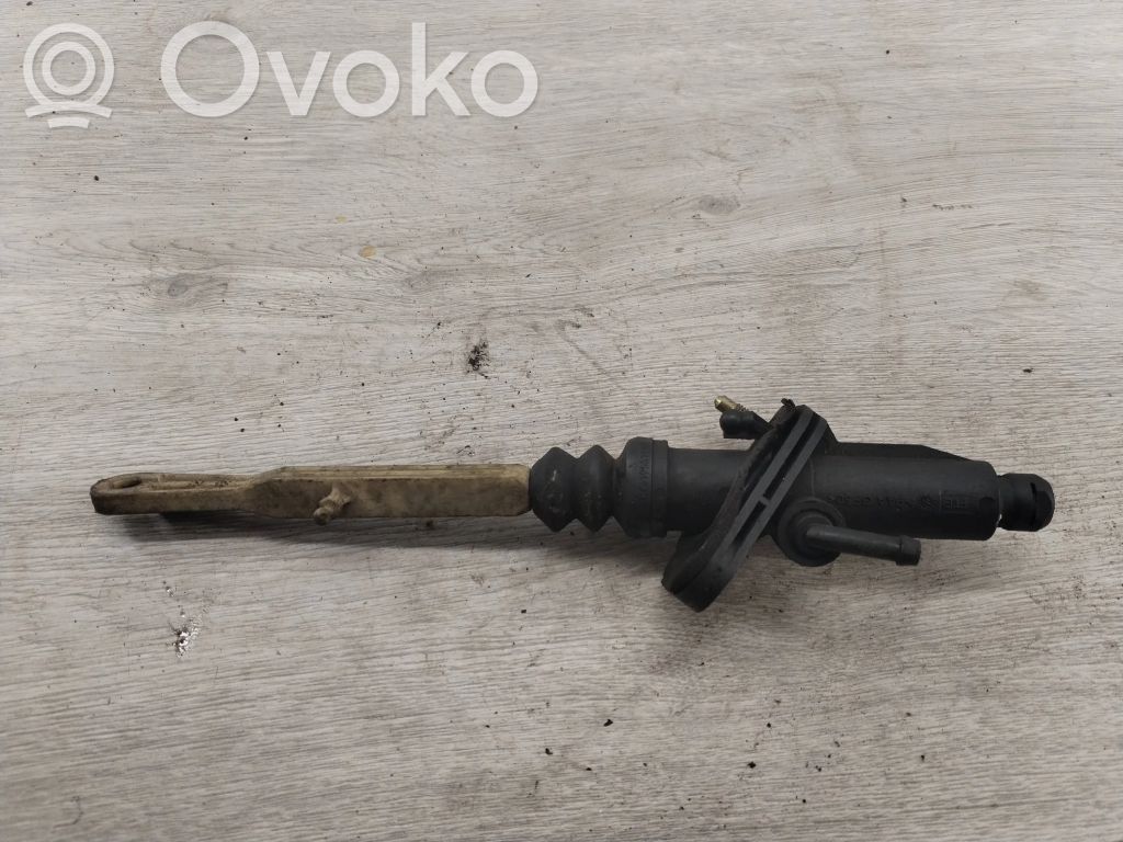 Volvo S70  V70  V70 XC Główny cylinder sprzęgła 