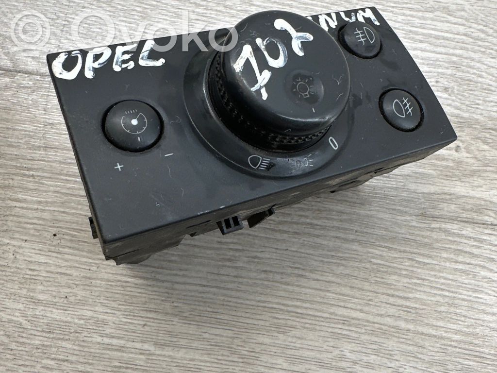 Light switch   9185891,0320,05031,LK04060030