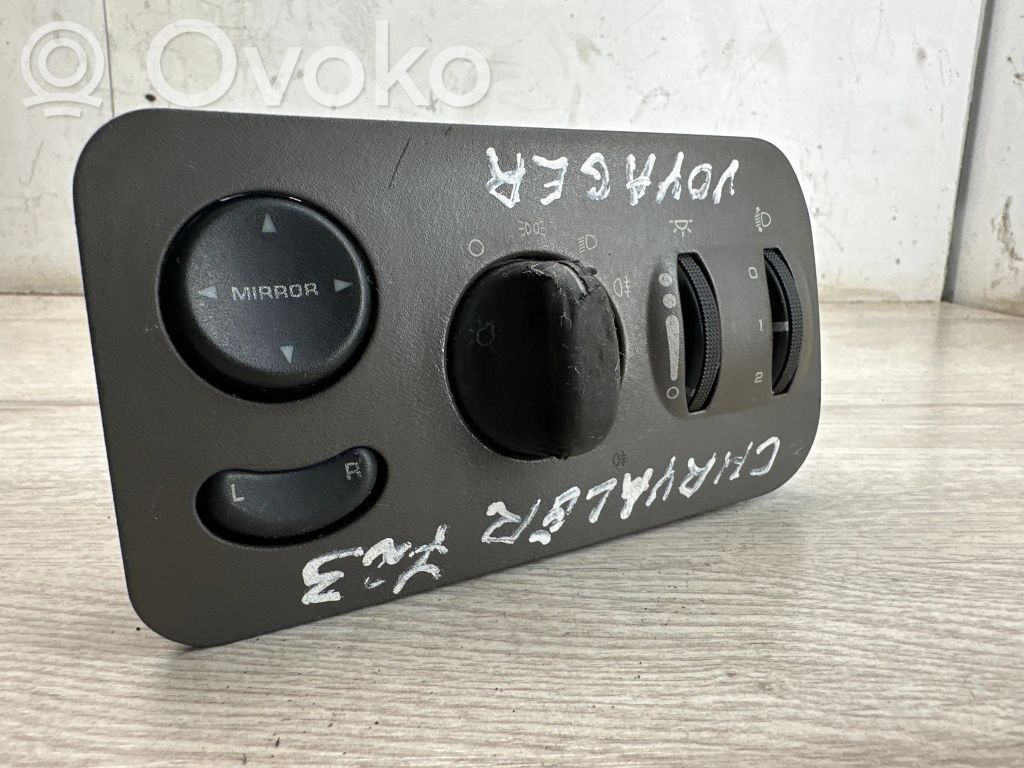 Chrysler Voyager Light switch 