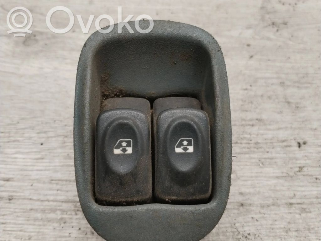 Renault Scenic I Sähkötoimisen ikkunan ohjauskytkin 
