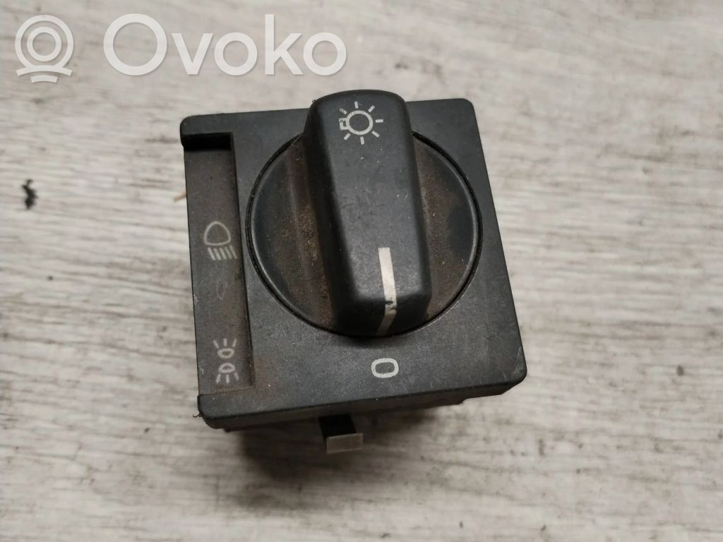 Light switch   1398417