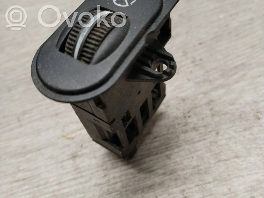 Panel lighting control switch   96BB13K752AB