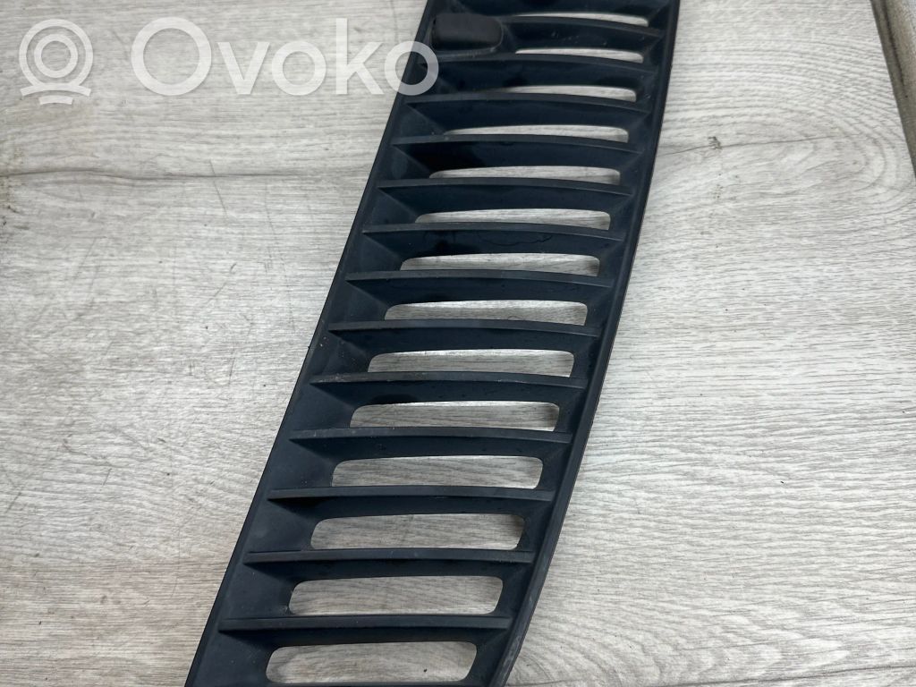 BMW X5 E53 Bonnet/hood grill 