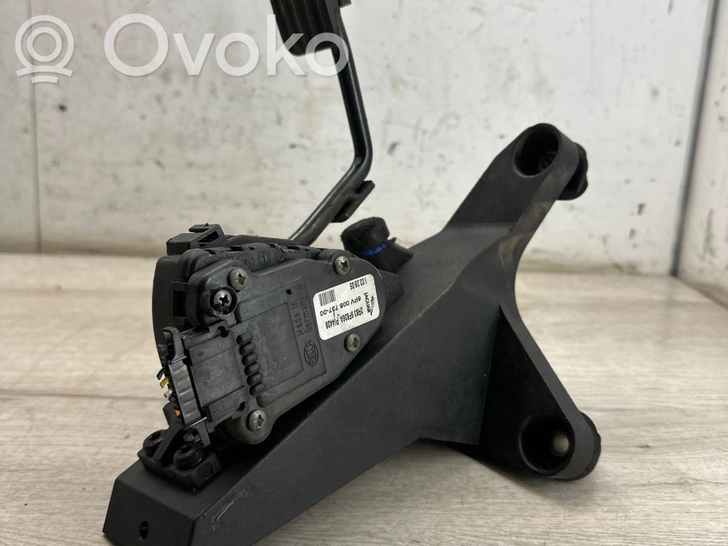 Jaguar S-Type Accelerator throttle pedal 