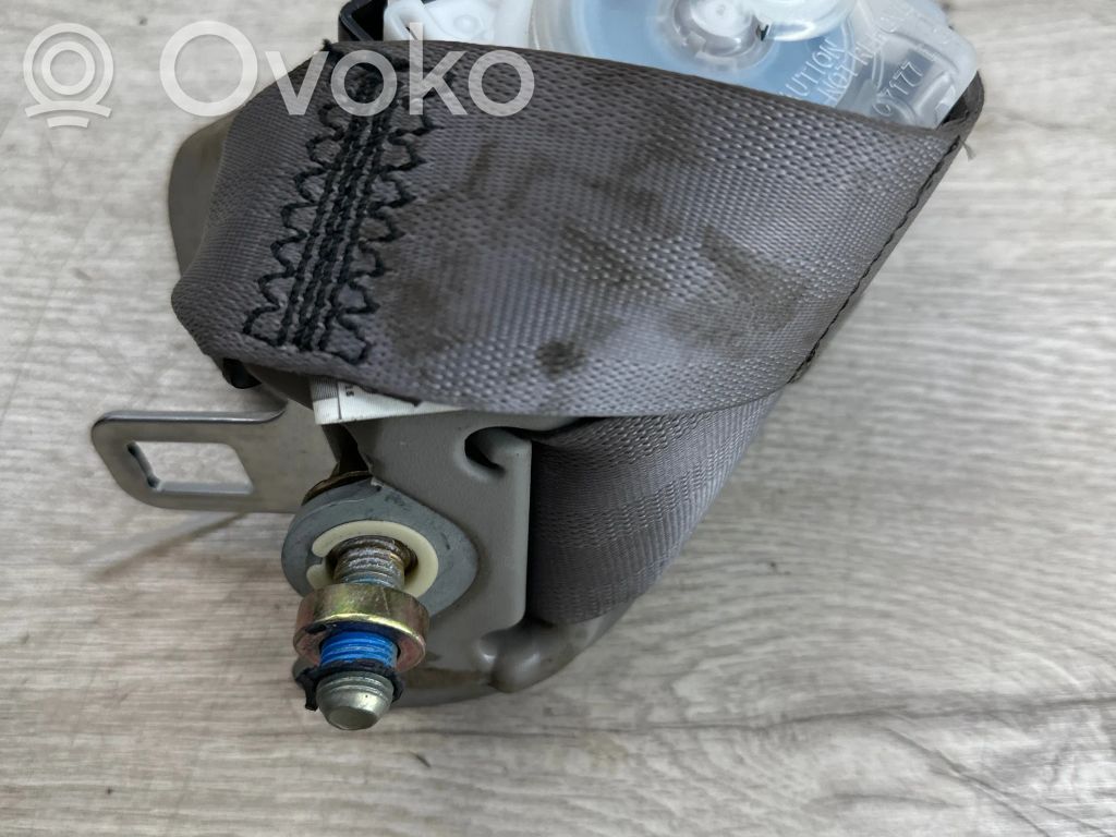 Mitsubishi Grandis Cinturón trasero 
