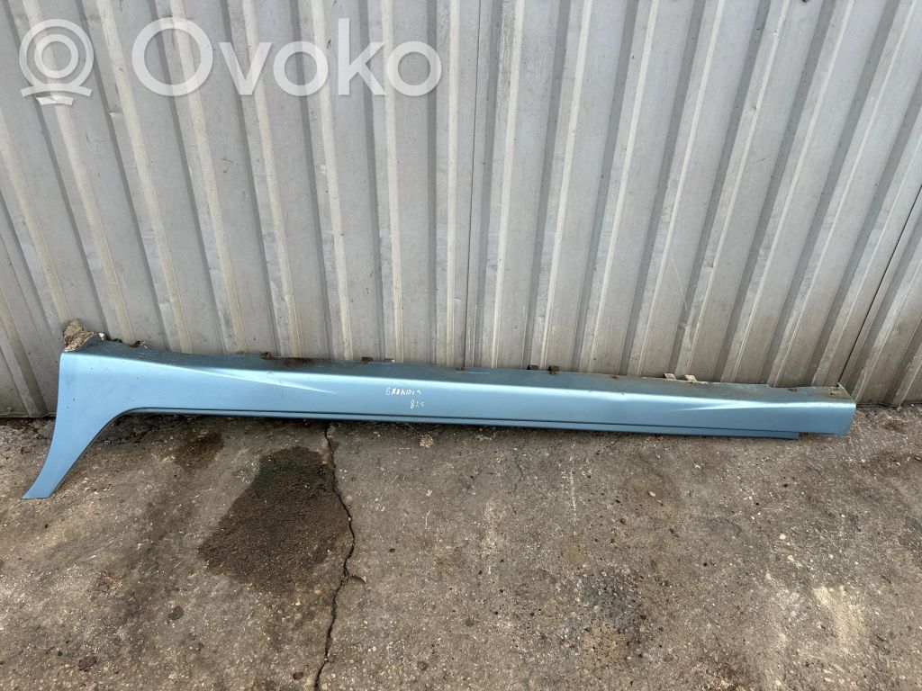Mitsubishi Grandis Listón 