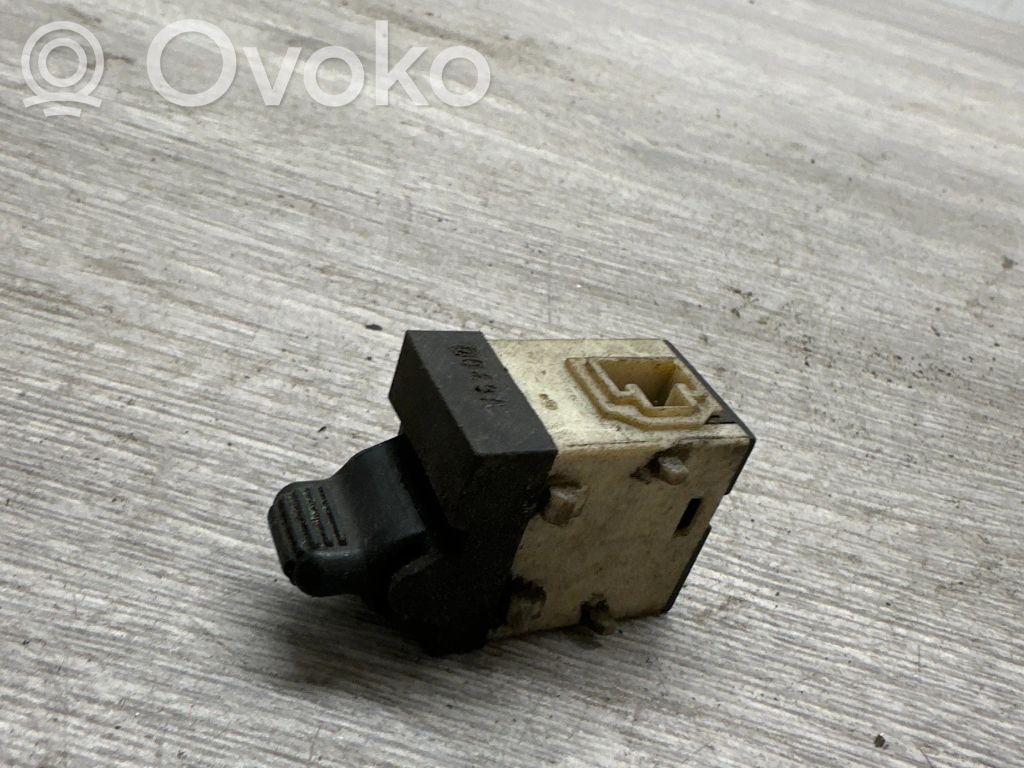 Chrysler 300M Electric window control switch 