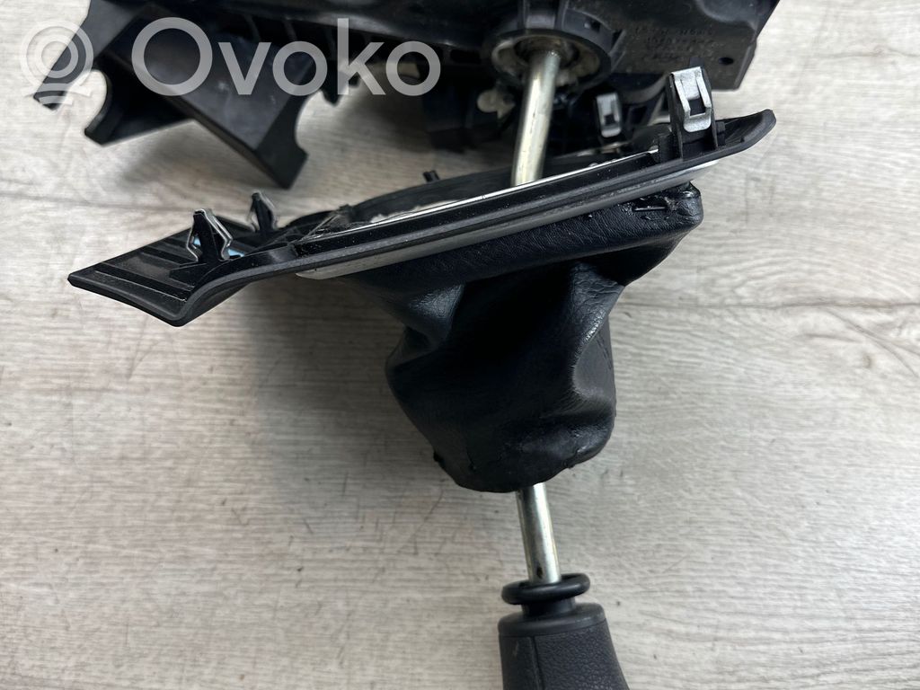 Ford Focus Gear shifter/selector 
