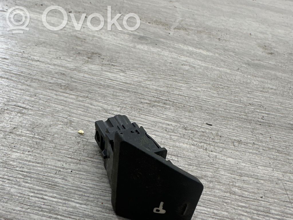 Peugeot 307 CC Kiti jungtukai/ rankenėlės/ perjungėjai 