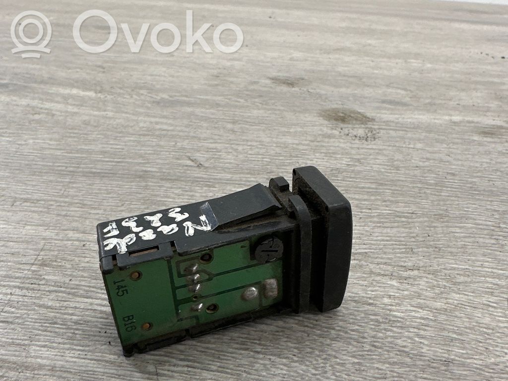 Other switches/knobs/shifts
