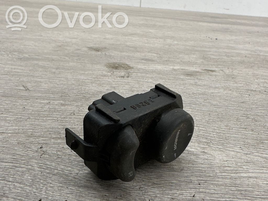 Chrysler 300M Wing mirror switch 