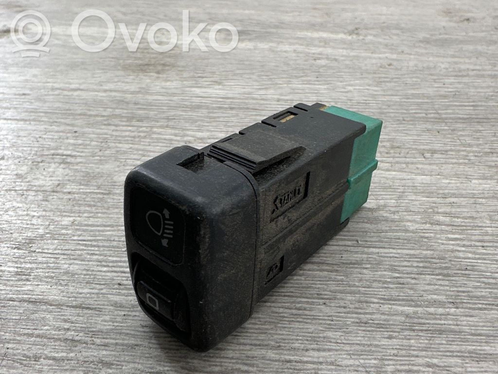 Headlight level height control switch