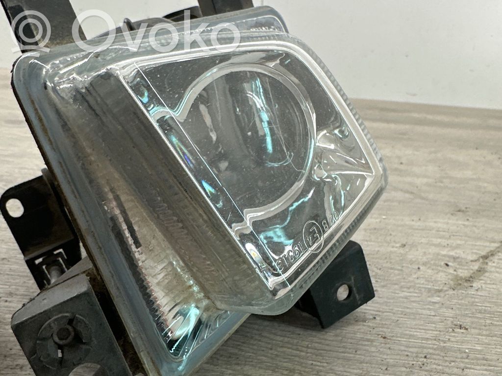 Miglas lukturis priekšā   084422010R
