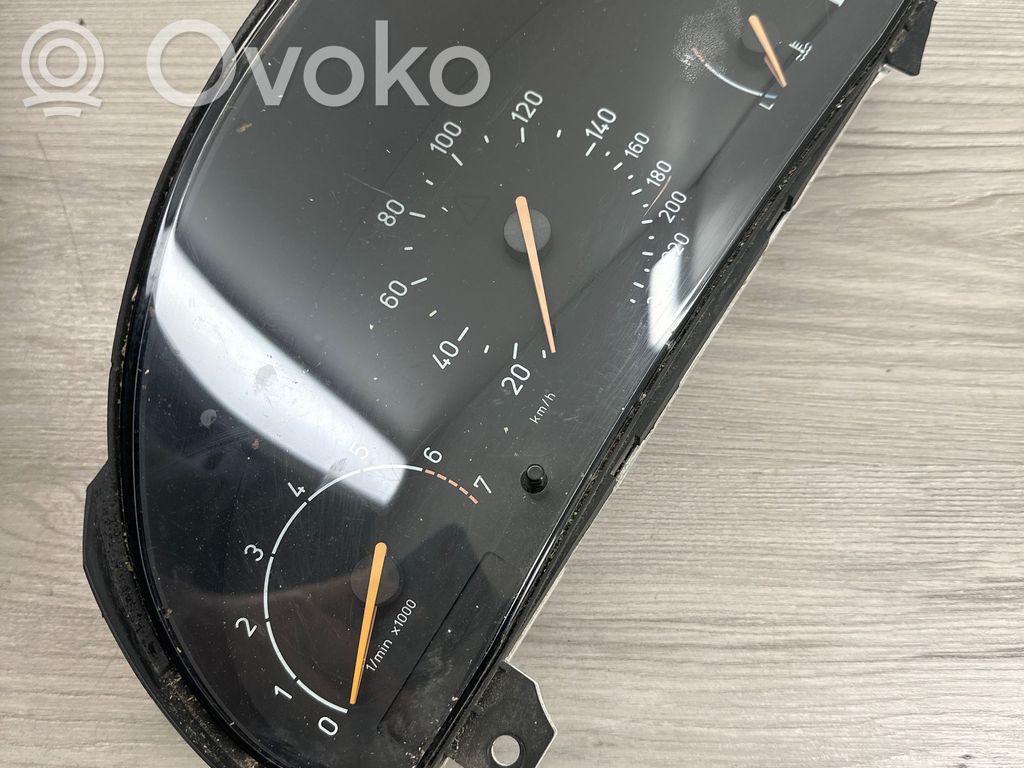 Saab 9-5 Speedometer (instrument cluster) 