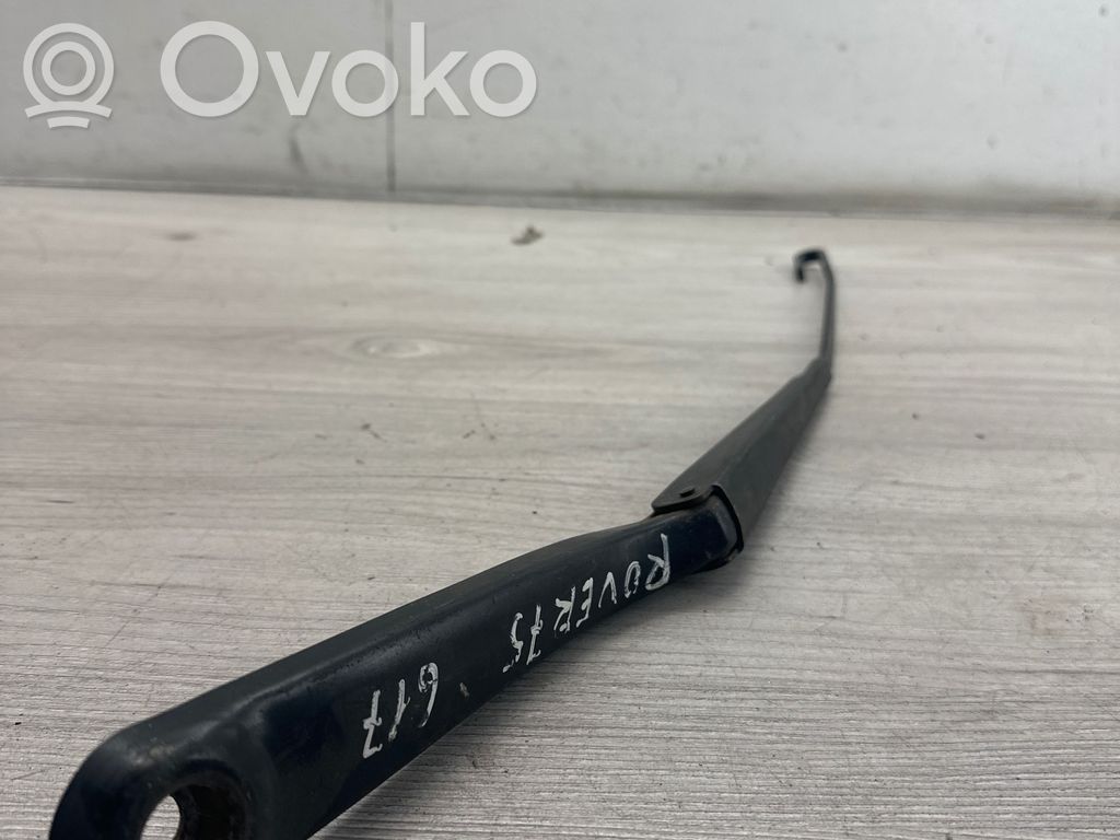 Front wiper blade arm